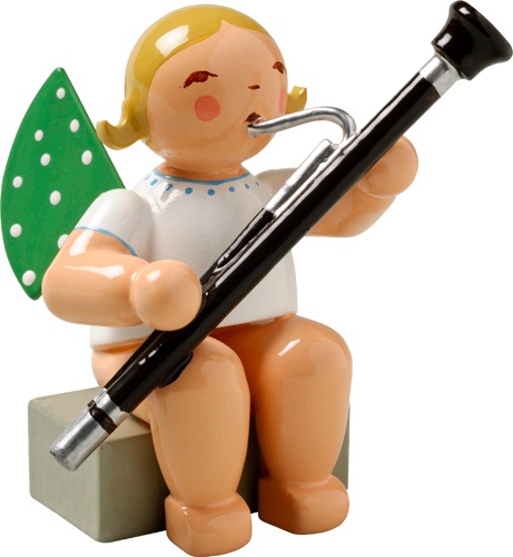 Grünhainichen Angel with Bassoon, sitting