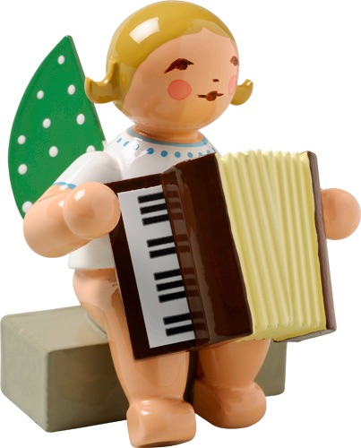 Grünhainichen Angel with Accordion, sitting