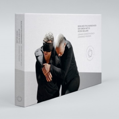 J.S. Bach / Johannes-Passion // Mark Padmore / Christian Gerhaher / Camilla Tilling / Magdalena Kozená / Topi Lehtipuu / Roderick Williams / Berliner Philharmoniker / Simon Rattle